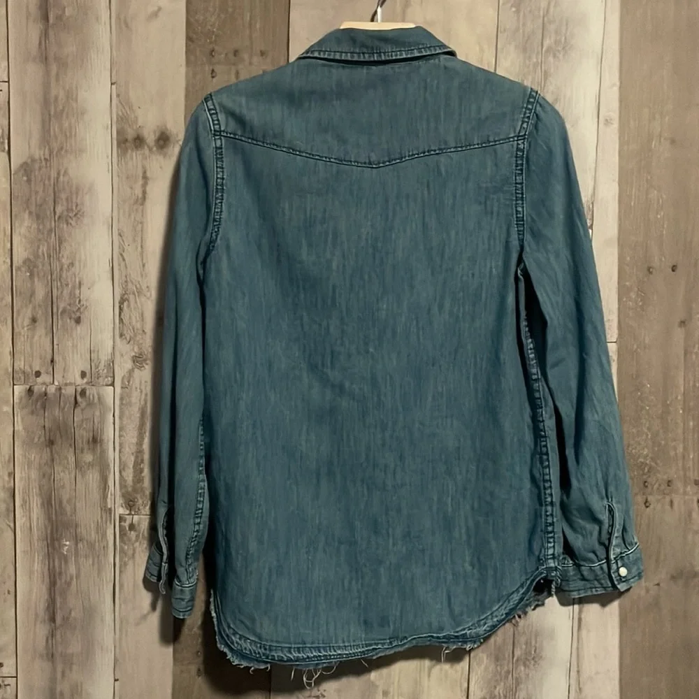 GAP KIDS- Girls denim chambray shirt- Size medium